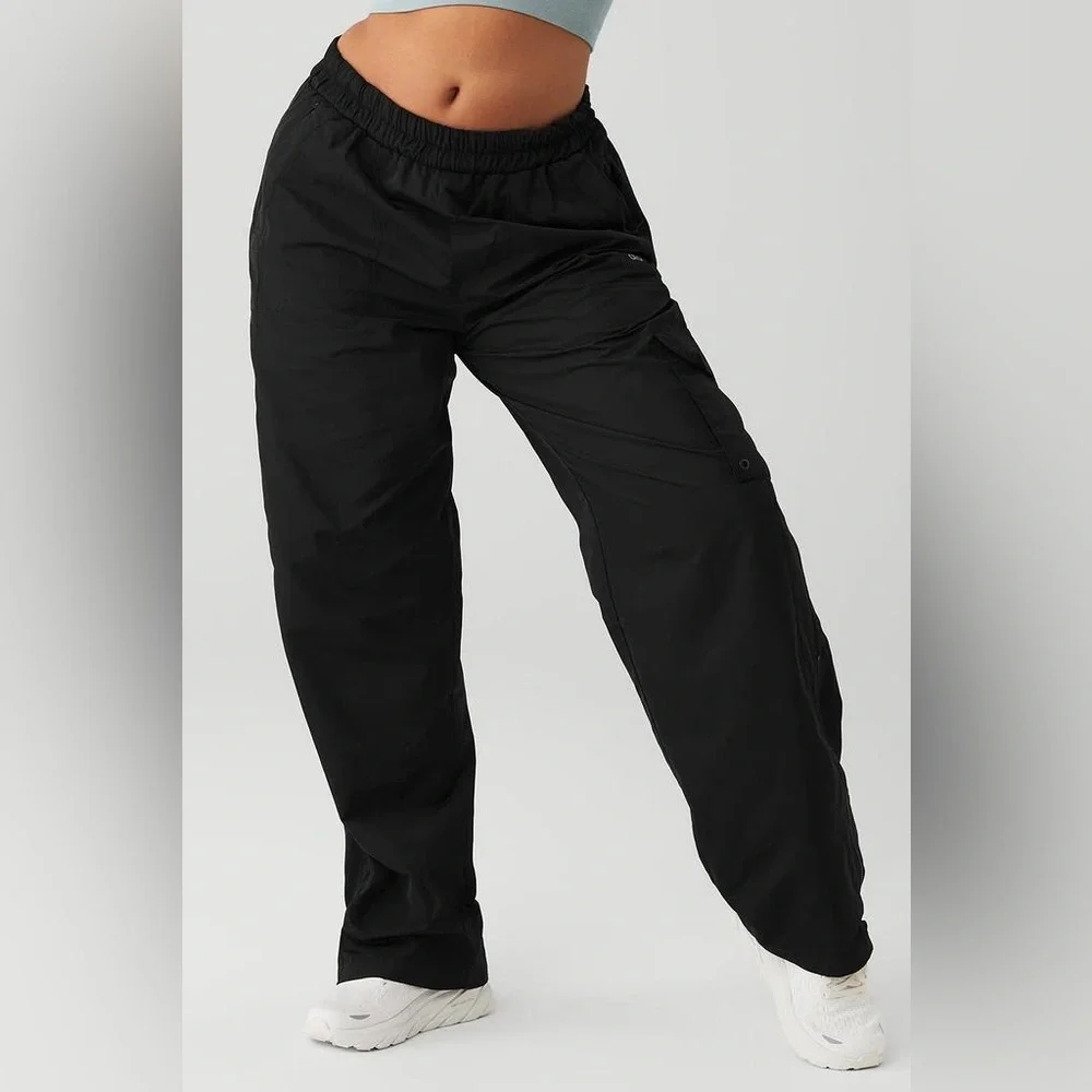 ALO YOGA | ✨NWOT✨ International Wide Leg City Pant in Black
